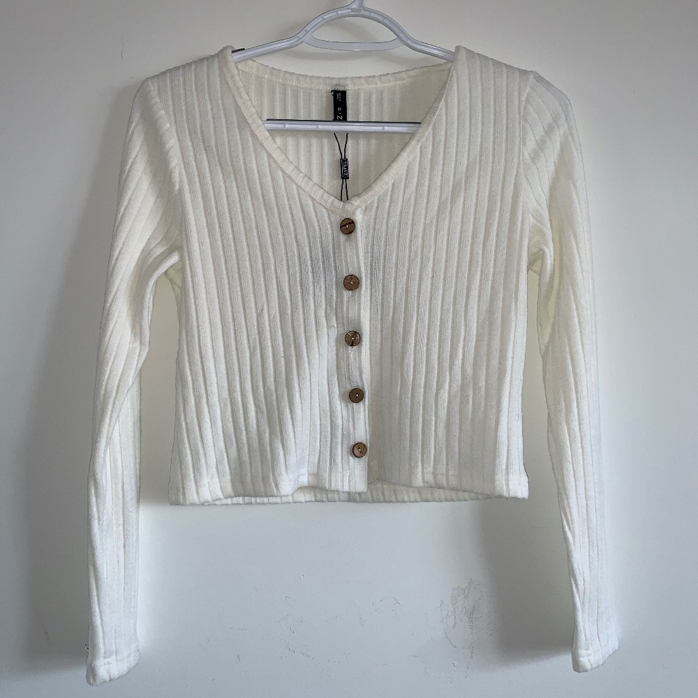 Zaful White Buttoned Shirt/Sweater